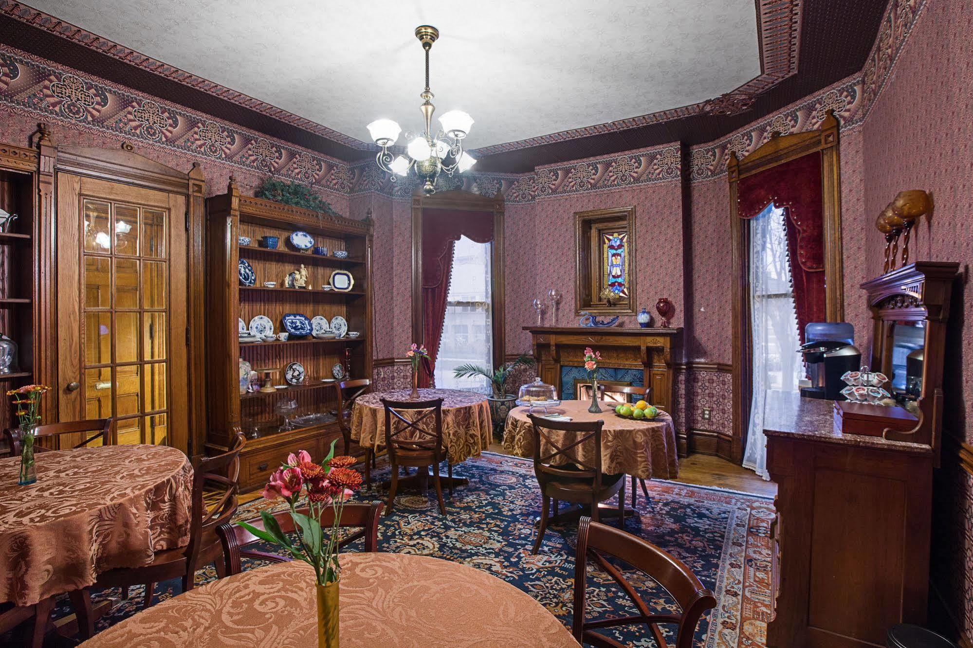 Historic Webster House Bed And Breakfast Inn Bay City Exteriér fotografie
